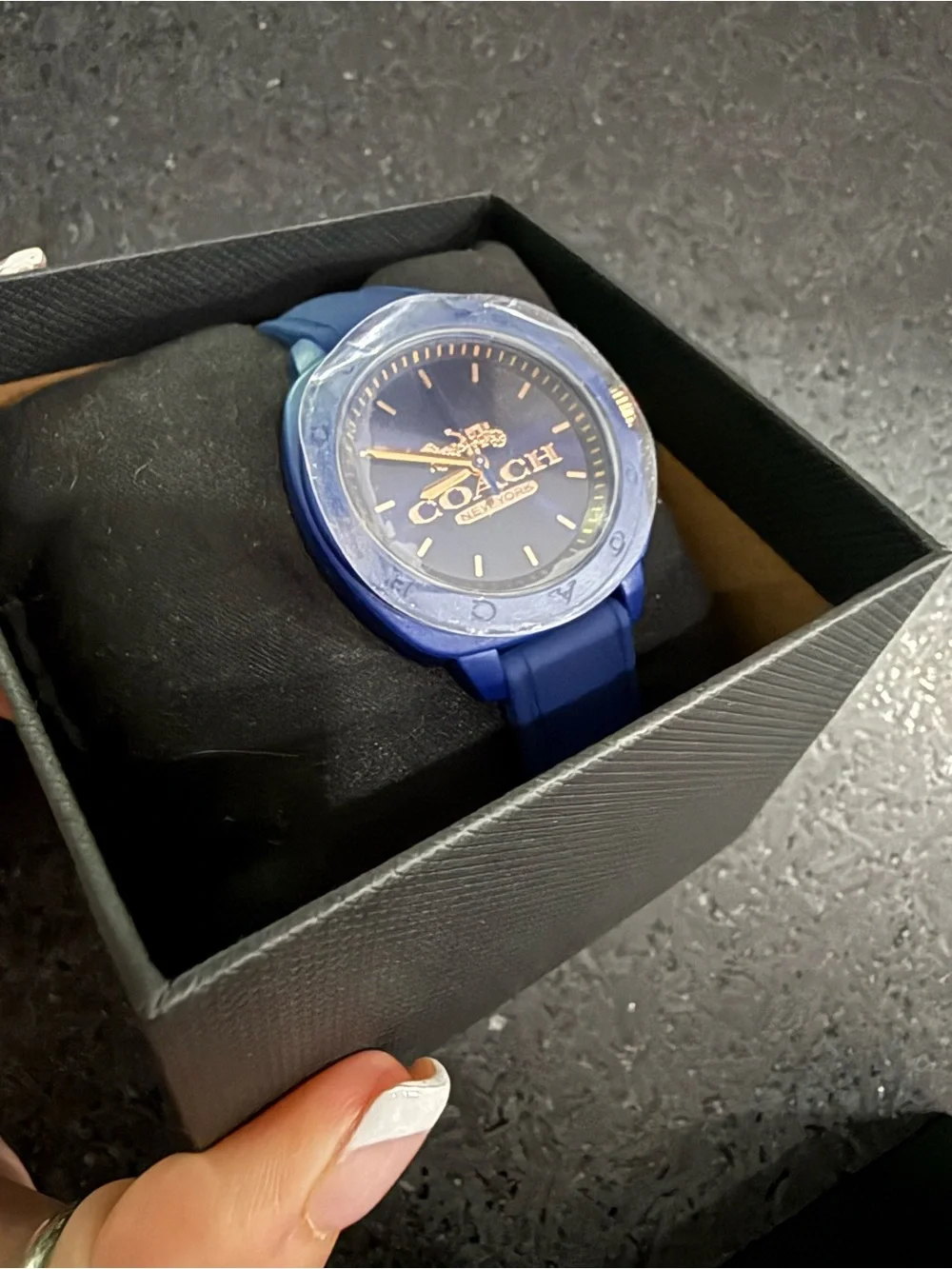 NEW Coach Kitt Navy Blue Silicone Analogue Women's Round Watch NEW IN BOX
